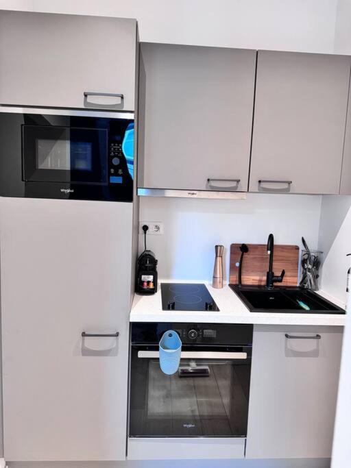 Urbanchic Adalbert 1A Liege Luaran gambar